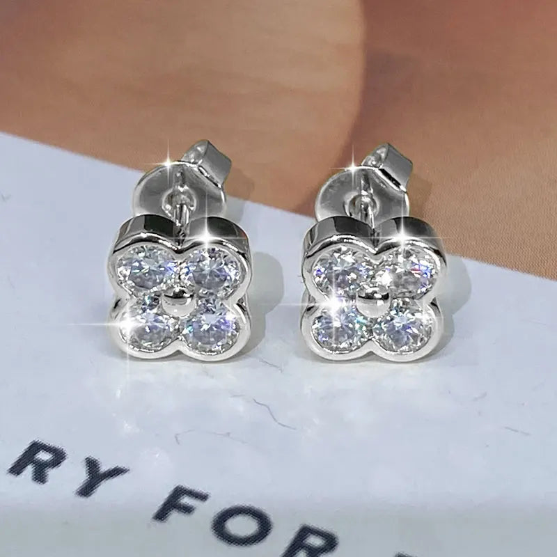 Lnngy Certified Moissanite Flower Earring With Certificate For Women Korean INS Four Leaf Flowers Stud Earrings Daily Jewelry