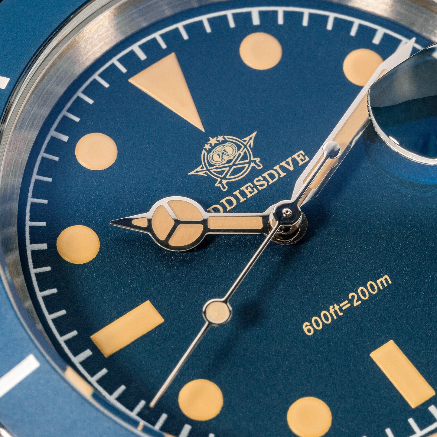 Vintage Retro Stainless Steel Quartz 41mm 200M Dive Submarine Watch Blue Dial