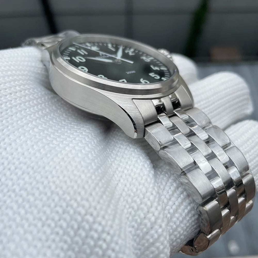 Military Watch Quartz Steel Strap Onion Crown Waterproof Sapphire Crystal Watch