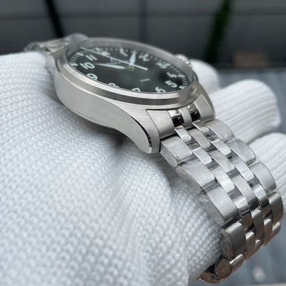 Military Watch Quartz Steel Strap Onion Crown Waterproof Sapphire Crystal Watch