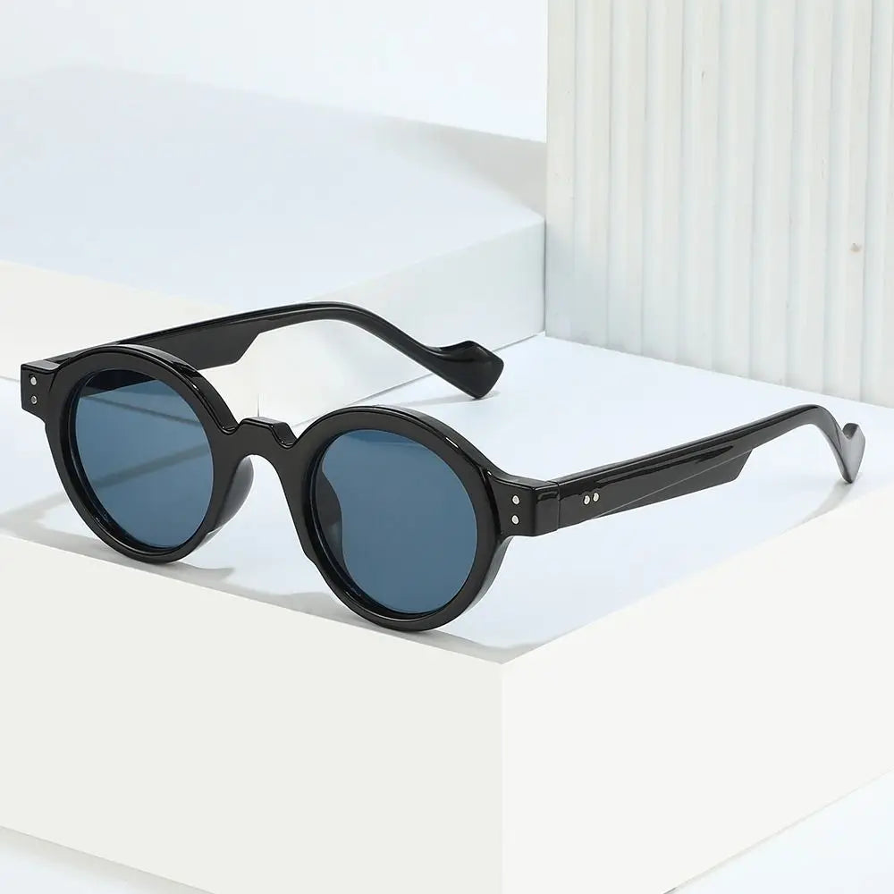 Round Sunglasses Men Punk Double Color Shades UV400 Retro Rivets Decoration Women Trending Sun Glasses Clear Lens Frame
