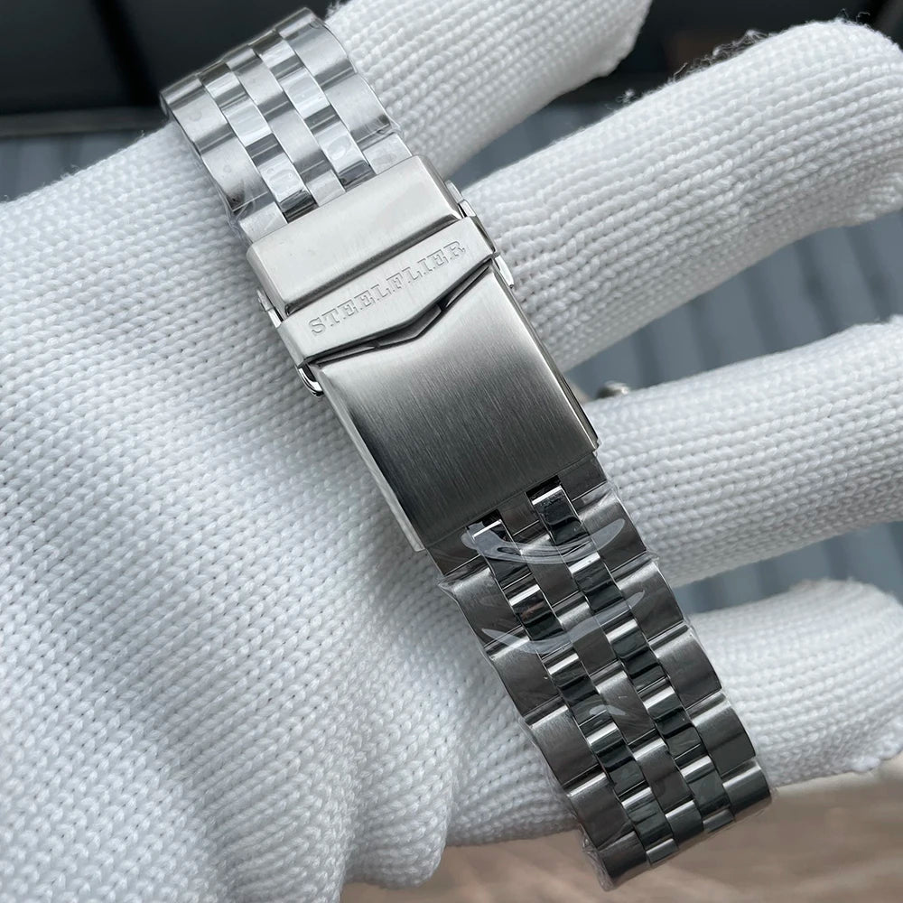 Military Watch Quartz Steel Strap Onion Crown Waterproof Sapphire Crystal Watch